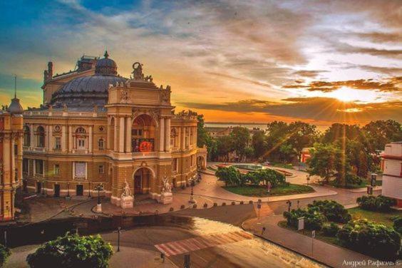 Rose D'Opera Hotel Odessa Exterior foto